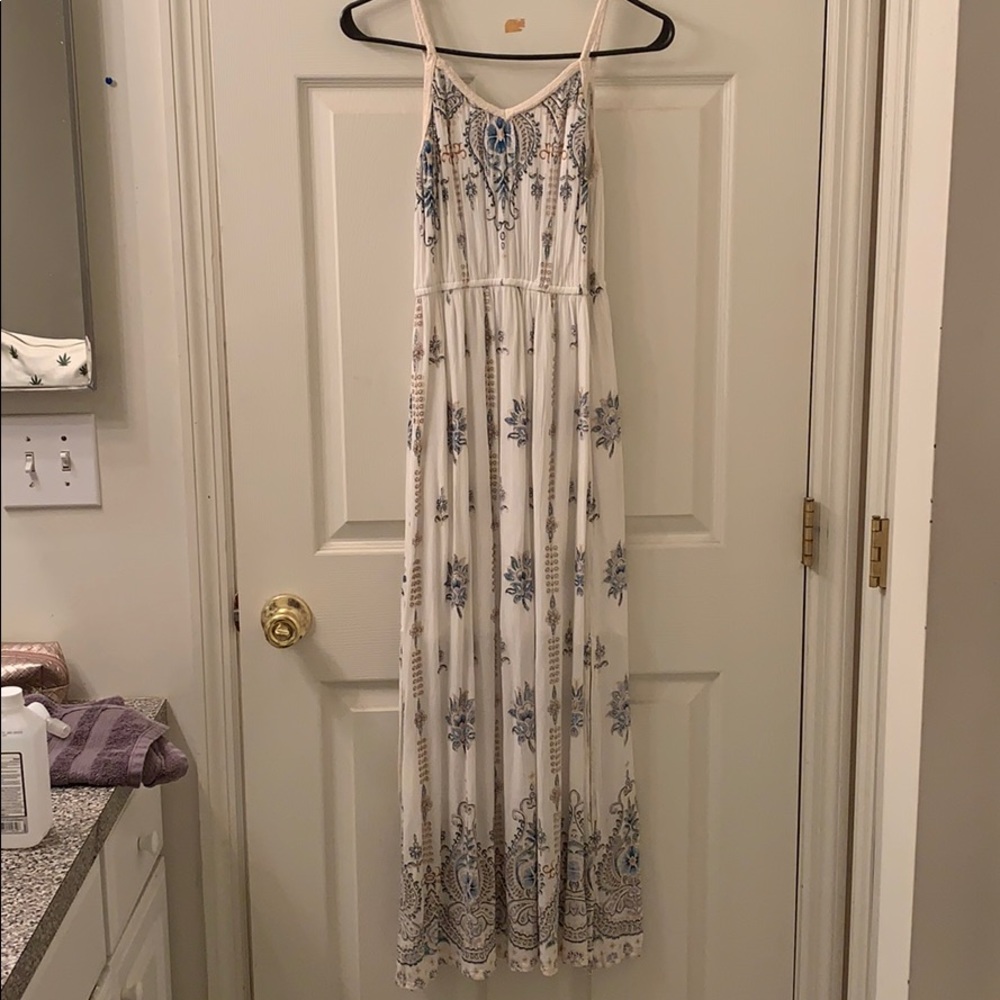 ANGIE Maxi Dress